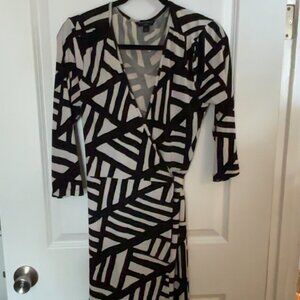 Black & White Banana Republic Wrap Dress - Petite Medium